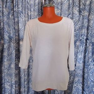 3/4 sleeve top with eyelet